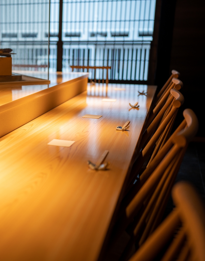 カウンターテーブルを少し斜めから見た様子